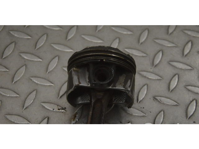 Píst 77165 Mini One - Cooper Coupe R56 pro benzínový motor 1.6 N18 B16 A