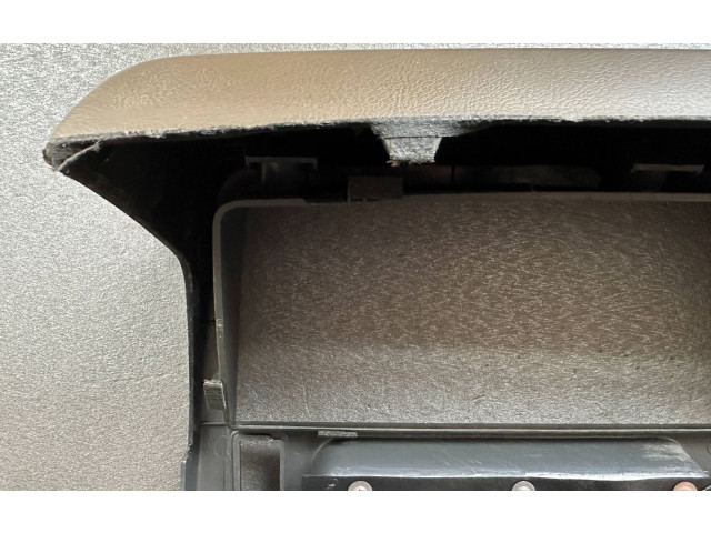 Přístrojová deska Nissan Patrol Y60 1994 6824001J00, 6824001J01