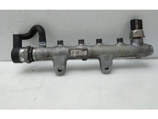 Vstřikovací lišta 04b130093 Seat Ibiza IV (6J,6P)