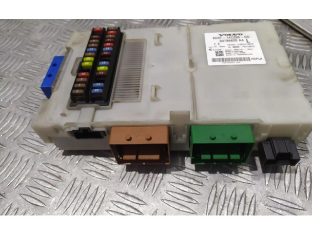 Блок предохранителей 30786820AA Volvo S80