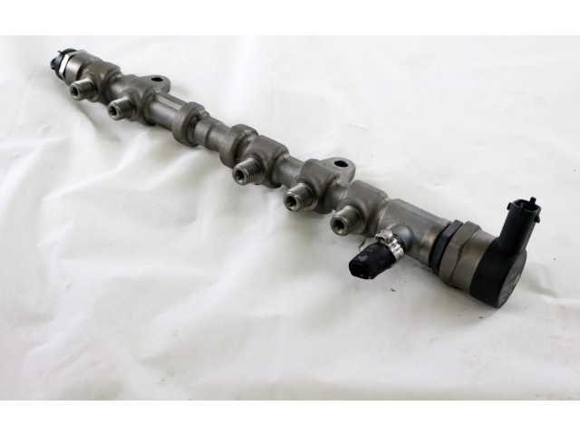 Топливная рампа 55215210 Fiat Grande Punto