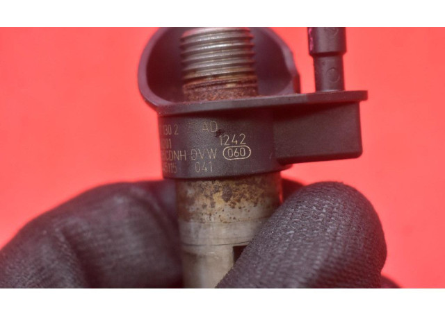 Vstřikovač 057130277AD, 057130277AD   Audi A8 S8 D3 4E     