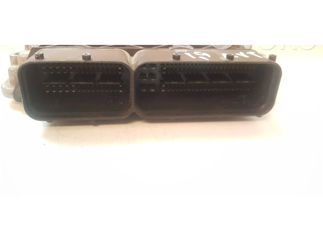 Řídící jednotka 03G906021AR Volkswagen Caddy 2006