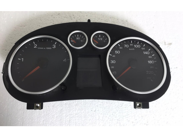 Панель приборов 8Z0920900M, 8Z0920900M Audi A2