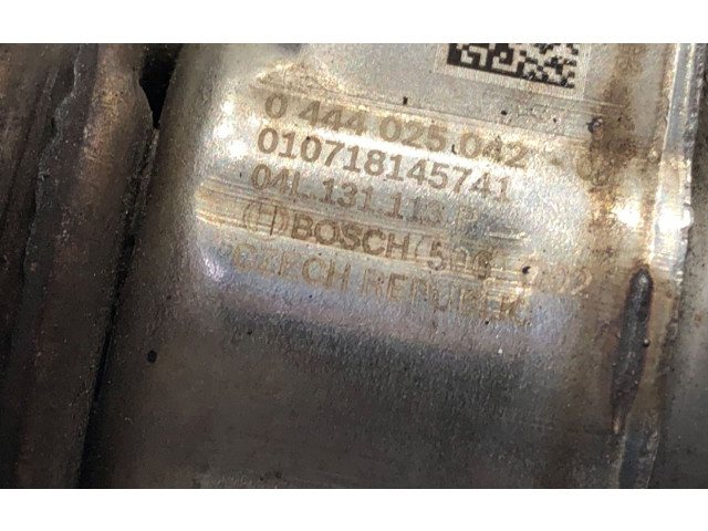 Vstřikovač 04L131113P Skoda Octavia Mk3 (5E)