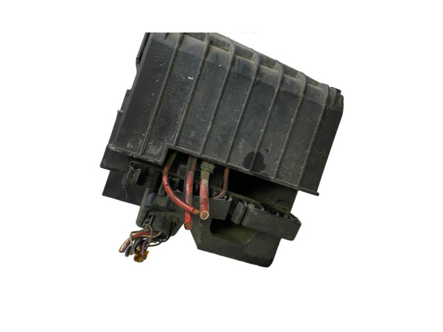   Pojistková skříňka 1K0937132F, 1K0937132G   Volkswagen Tiguan 2010