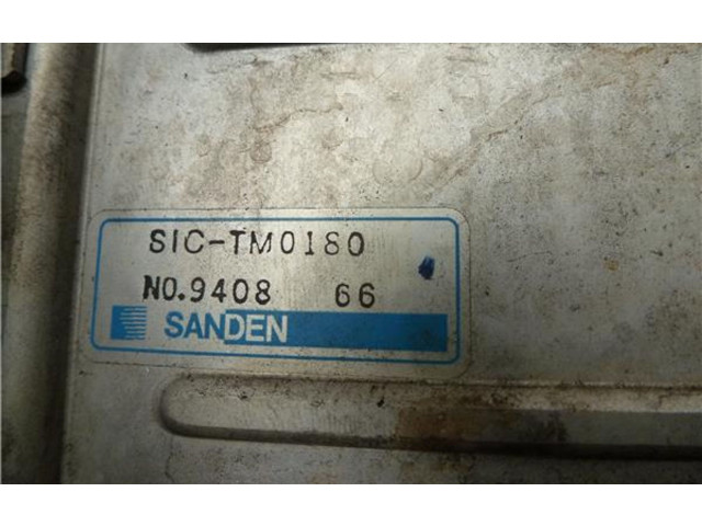 Интеркулер     Subaru Forester SH 