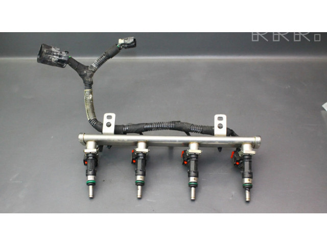 Vstřikovač 04627177AB, 0280158300 Dodge Dart pro benzínový motor 1.4 .