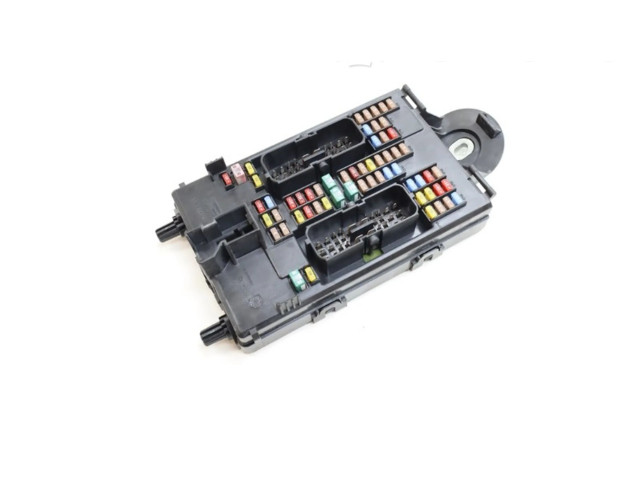   Pojistková skříňka 32209198, 32209198   Volvo V60 2019