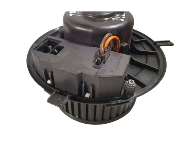 Вентилятор печки NRF2002221 Volkswagen Touran I