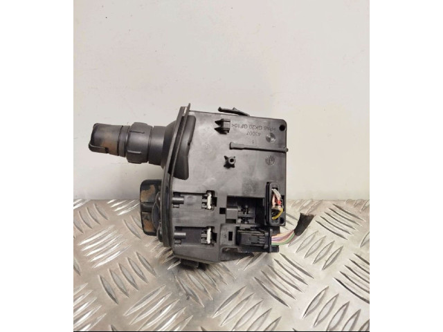 Ручка стеклоочистителей 88103009110 Renault Clio III