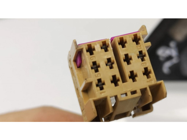 Zpětné zrcátko levé Volkswagen Transporter - Caravelle T5 2004 56501100, 56502700