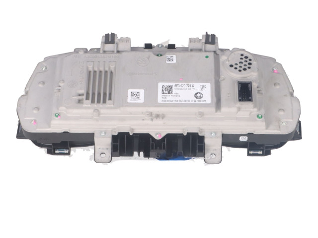 Панель приборов 5E3920770C Skoda Octavia Mk4