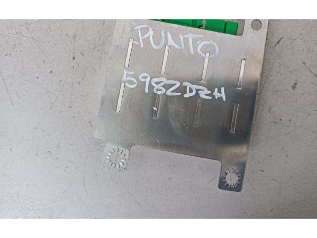 Блок подушек безопасности 51754872 Fiat Grande Punto