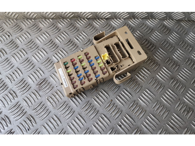 Блок предохранителей 82201AJ000   Subaru Outback    