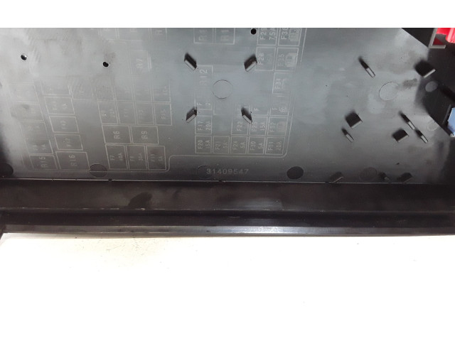 Блок предохранителей 30659046, 31409547 Volvo V40