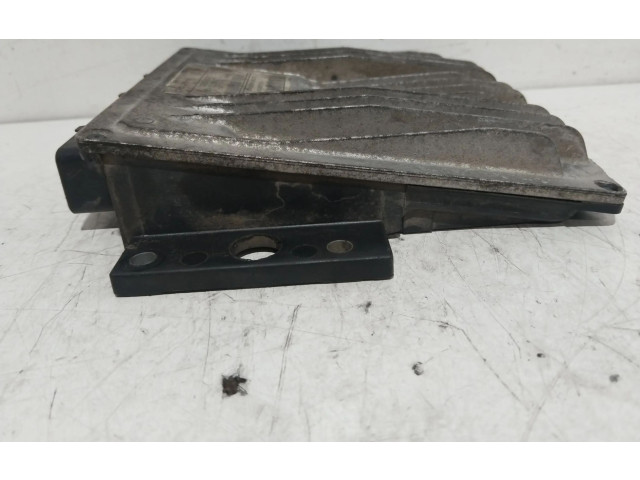 Блок управления двигателя 8200513058   Dacia Logan Pick-Up