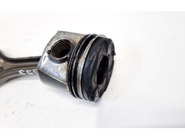  Поршень с шатуном    Audi A6 S6 C5 4B  