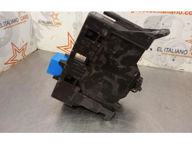 Pojistková skříňka 284B69541R Renault Clio II 2021