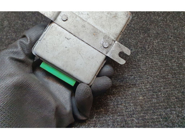 Блок управления MR285860   Mitsubishi Galant