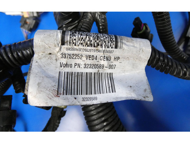 Блок предохранителей  32320589, 33752252   Volvo XC90    