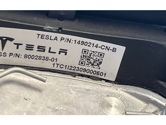 Руль Tesla Model 3 2017 - года 1490214CNB, 8002838