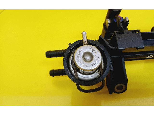 Топливная рампа 0280155791, 06A906031C   Audi A3 S3 8L  