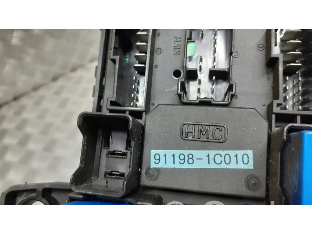 Блок предохранителей 91198-1C010 Hyundai Getz