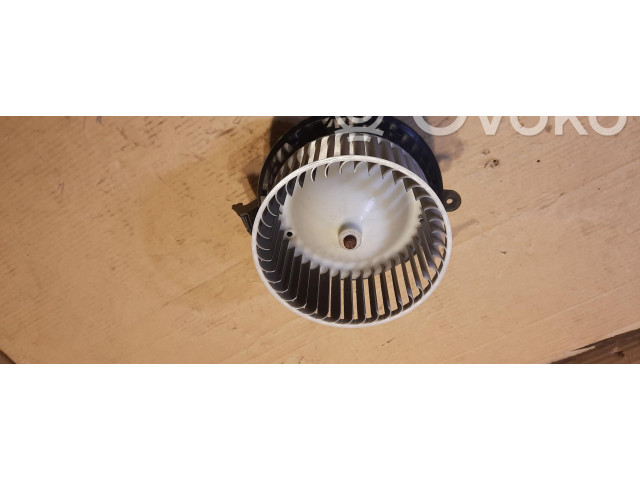 Вентилятор печки    EE797001   Renault Twingo III