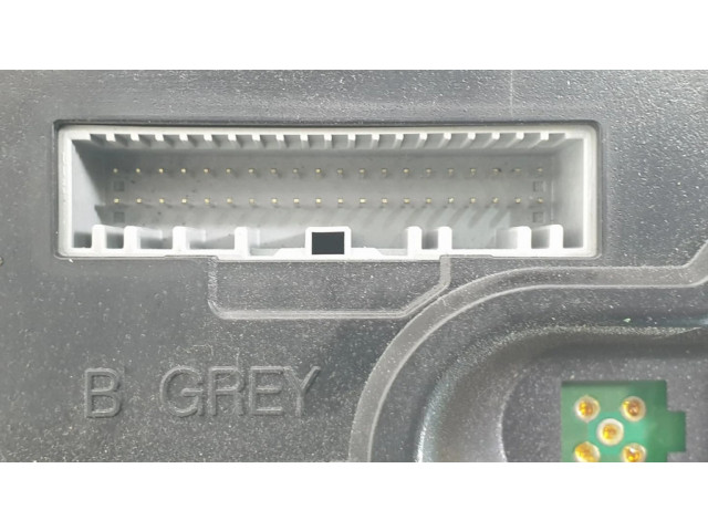 Блок предохранителей 284B15364R Ford Fiesta