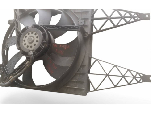 Радиатор интеркулера 909000894   Skoda Fabia Mk2 (5J)