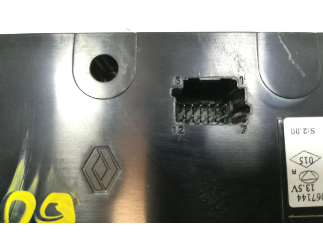 Блок управления климат-контролем 275108796R Renault Clio I