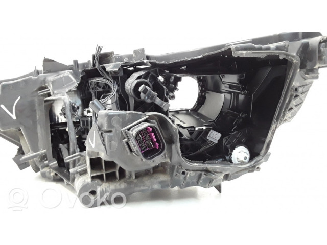 Передняя фара