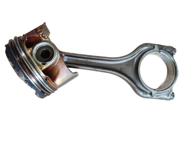  Поршень  4E107065FA, 4E198401D  Audi A3 S3 8V  