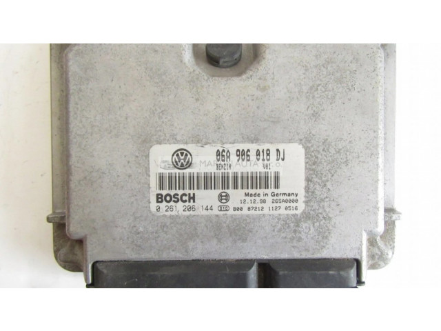 Блок управления двигателя 06A906018DJ   Skoda Octavia Mk1 (1U)