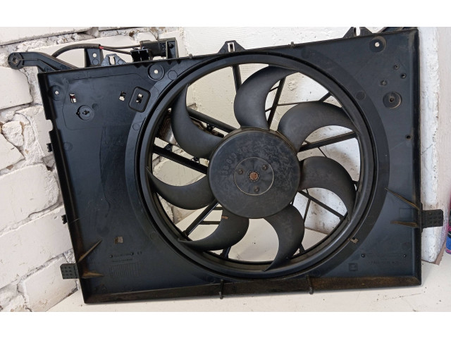 Вентилятор радиатора     30680547, 0130303909    Volvo V70 