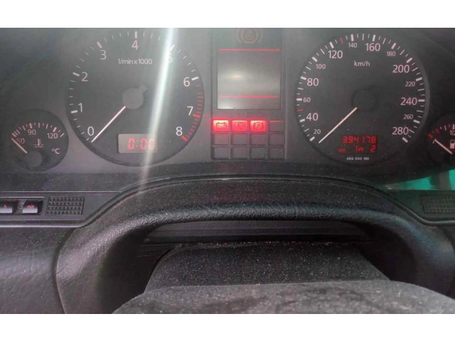 Панель приборов 4D0919033F   Audi A8 S8 D2 4D       