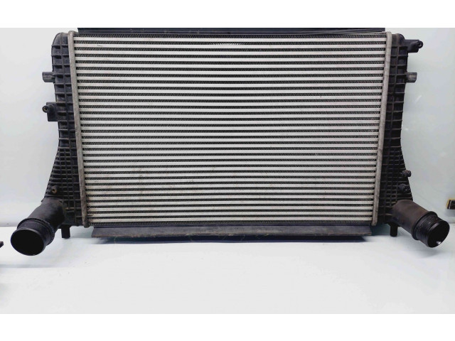 Интеркулер  3C0145805AE   Volkswagen PASSAT CC 