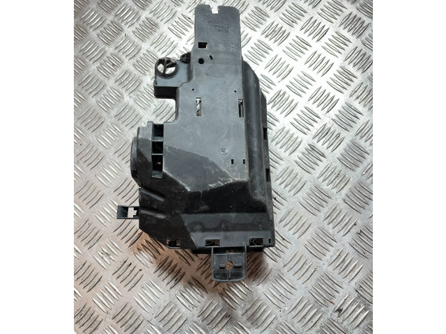 Блок предохранителей 9452547 Volvo V70