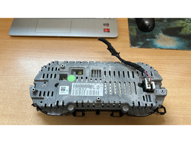 Přístrojová deska Mercedes-Benz E W213 2016 A2139000210