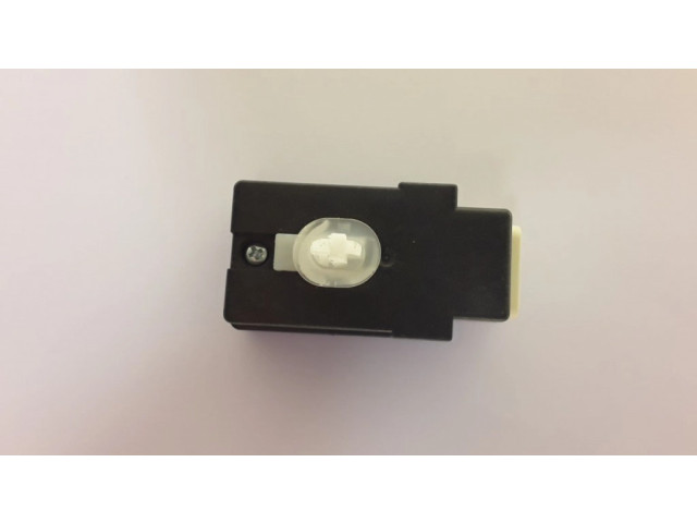 Блок управления 8651676010   Lexus CT 200H