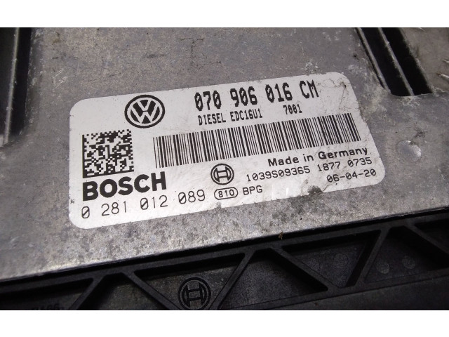 Блок управления двигателя 070906016CM, 0281012089 Volkswagen Phaeton