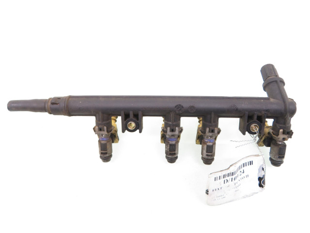 Vstřikovací lišta 3219018301, 3219018301 Fiat Punto (188) 188 A4.000