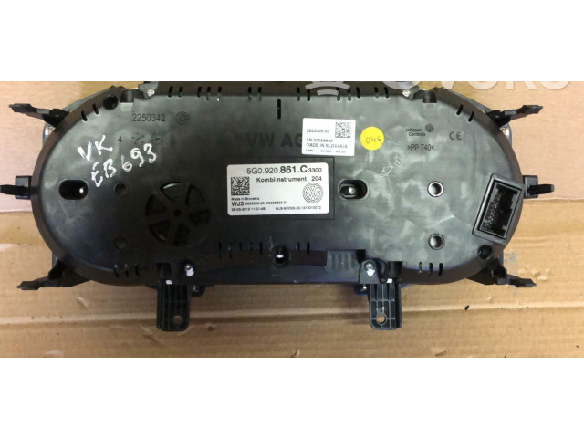 Панель приборов 5G0920861C   Volkswagen Golf VII       