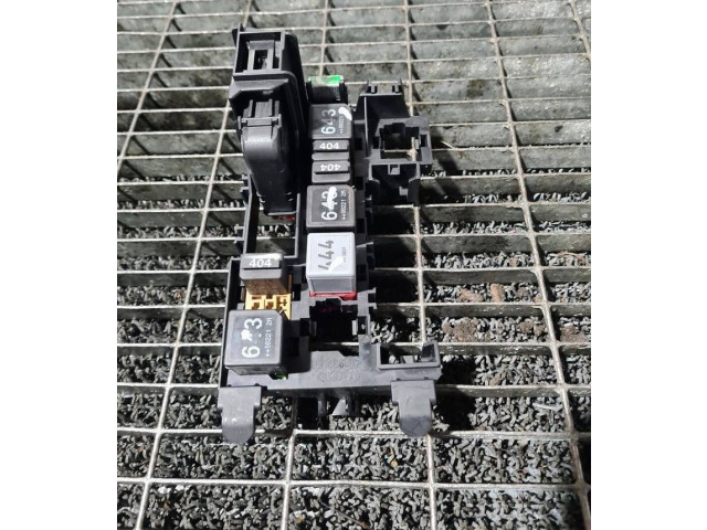   Pojistková skříňka    Audi Q7 4L 2007