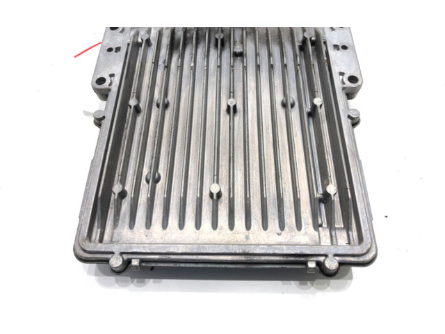 Масляный насос 0281030943 Jaguar XJ X351