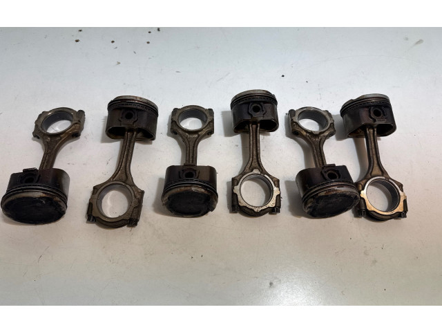  Поршень  46070  Lexus IS 200-300  