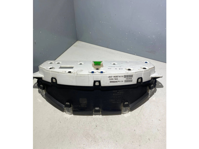 Панель приборов 9499668, 9459821 Volvo V70