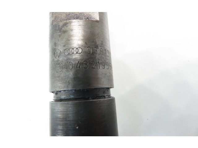 Форсунка 0432193595, 038130202A    Audi A3 S3 8L  ASV 