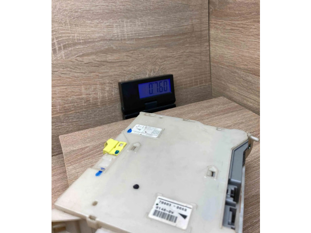 Pojistková skříňka 8273030B61, 8267230070 Lexus GS 300 350 430 450H 2005